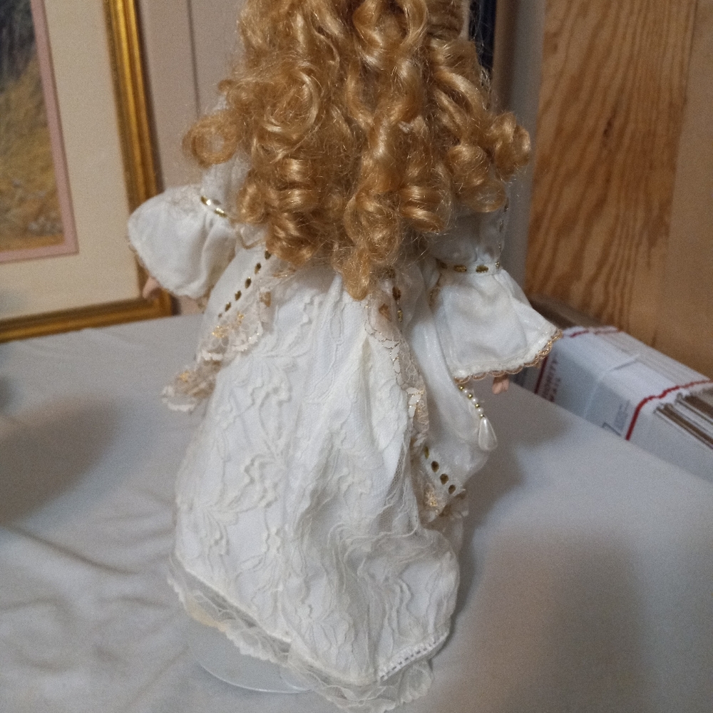Vtg Porcelain Doll Blonde Hair Blue Eyes in Silky  Dress - Picture 8 of 9